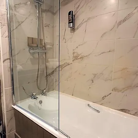 Imperial فندق دوندالك